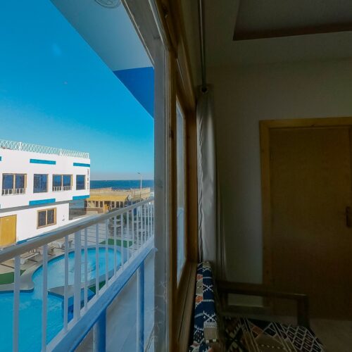 6b1dbdfc-b3f3-4012-87d2-a81ccaf53482