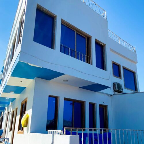 ef415699-b314-46e5-80b1-90236ea40609