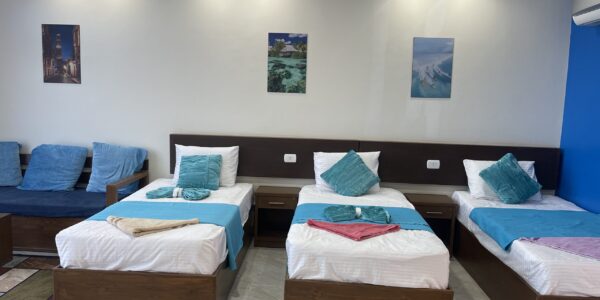 Triple suite