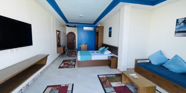 Honeymoon Suite