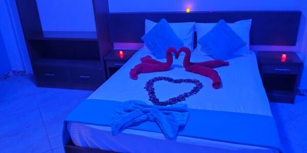 Honeymoon Suite